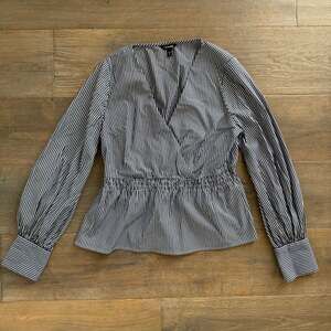 Express Striped V-Neck Peplum Blouse with Button Cuffs Size Large